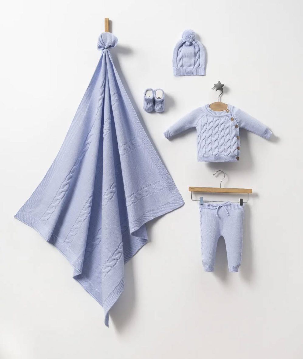 SmartSelect_20251012_014718_Instagram